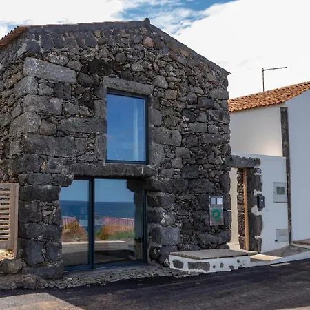 Portas Do Ilheu Holiday home